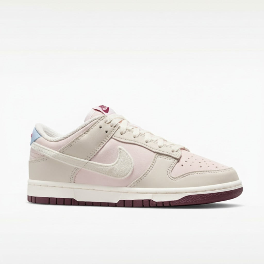 Women's Nike Dunk Low "Valentine's Day"
