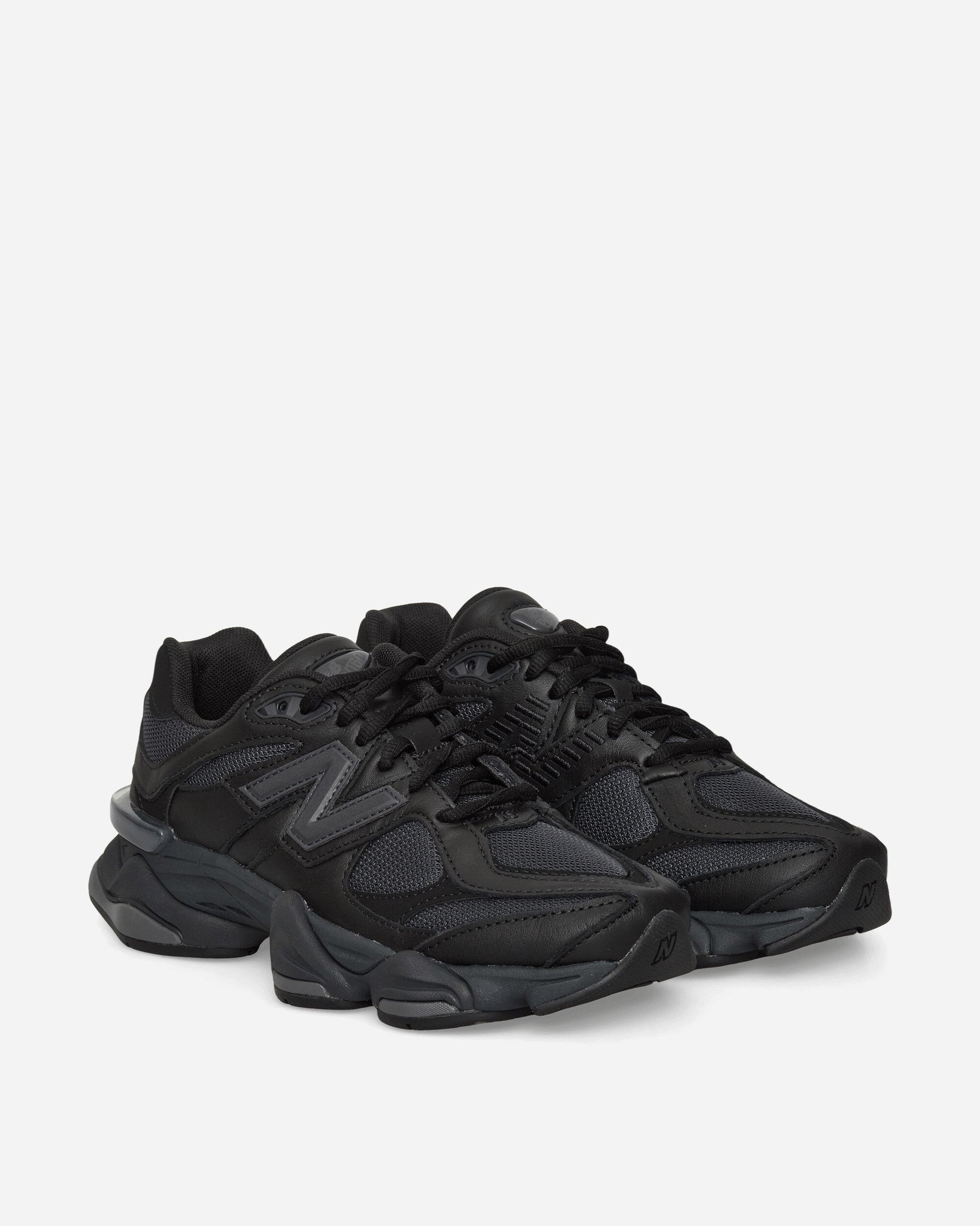 9060 Sneakers Black / Phantom