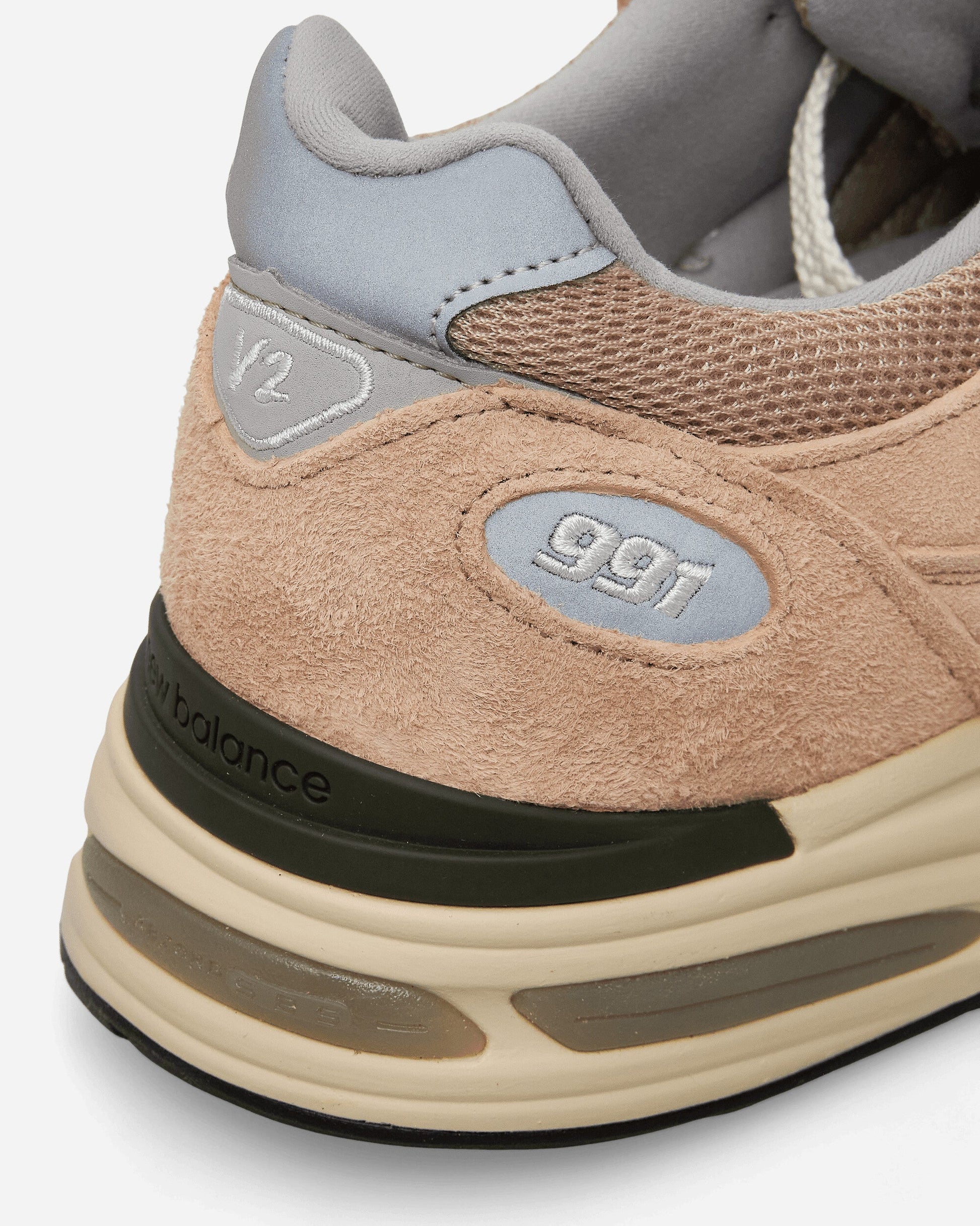 Made in UK 991v2 Sneakers Cuban Sand / Harbor Mist / Silver