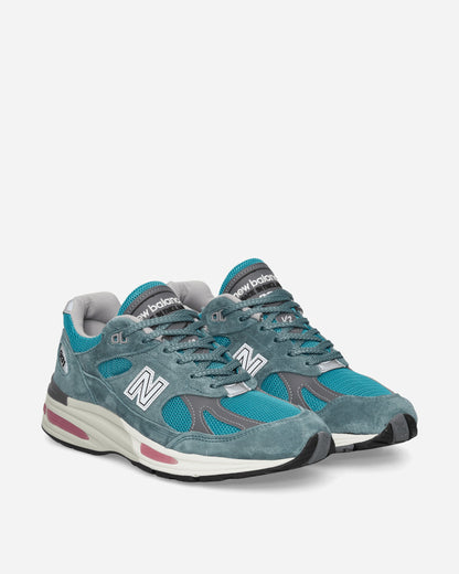 Made in UK 991v2 Sneakers Porcelain Green / Trooper / Silver