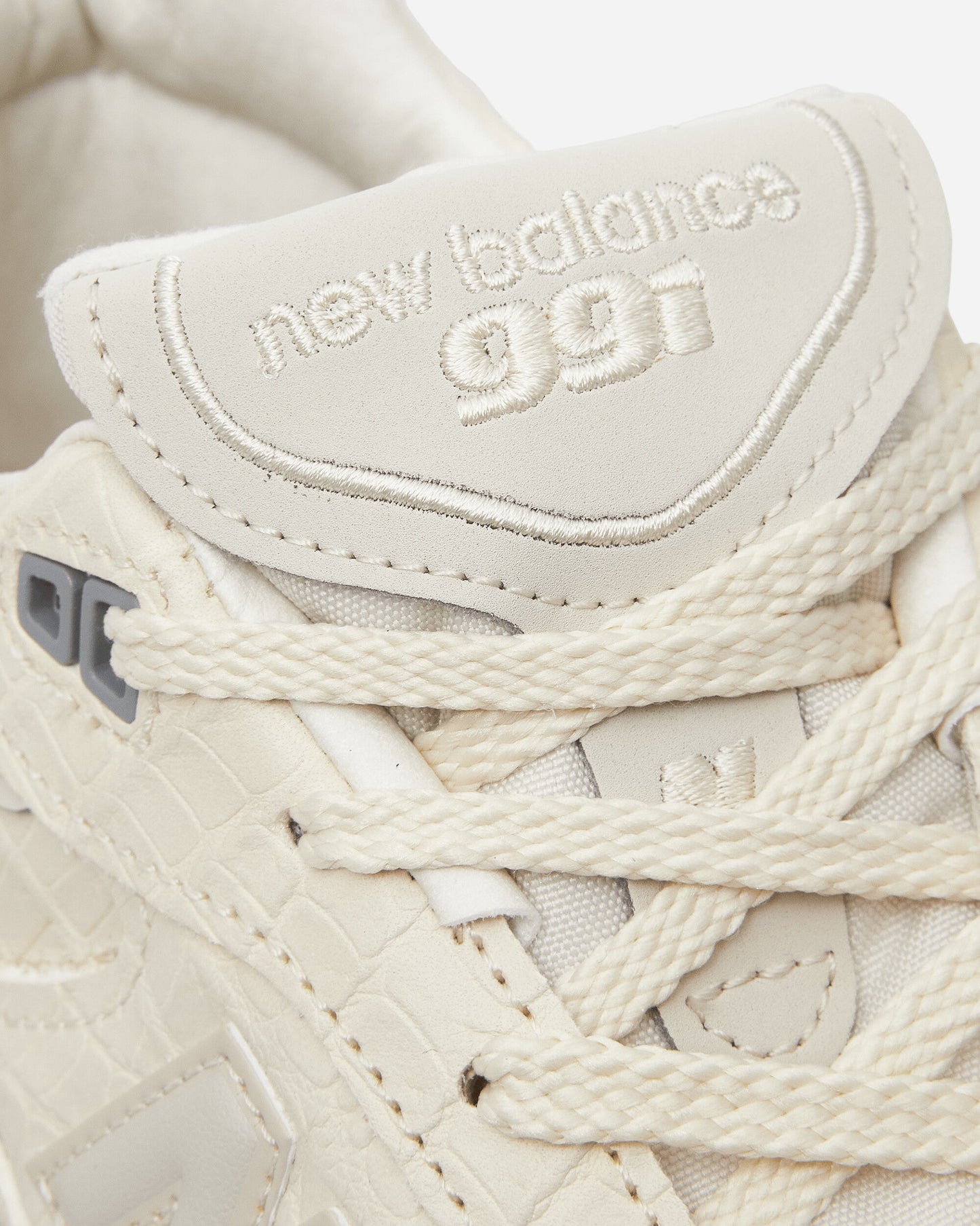 Women's Made in UK 991v1 Sneakers Pistachio Shell