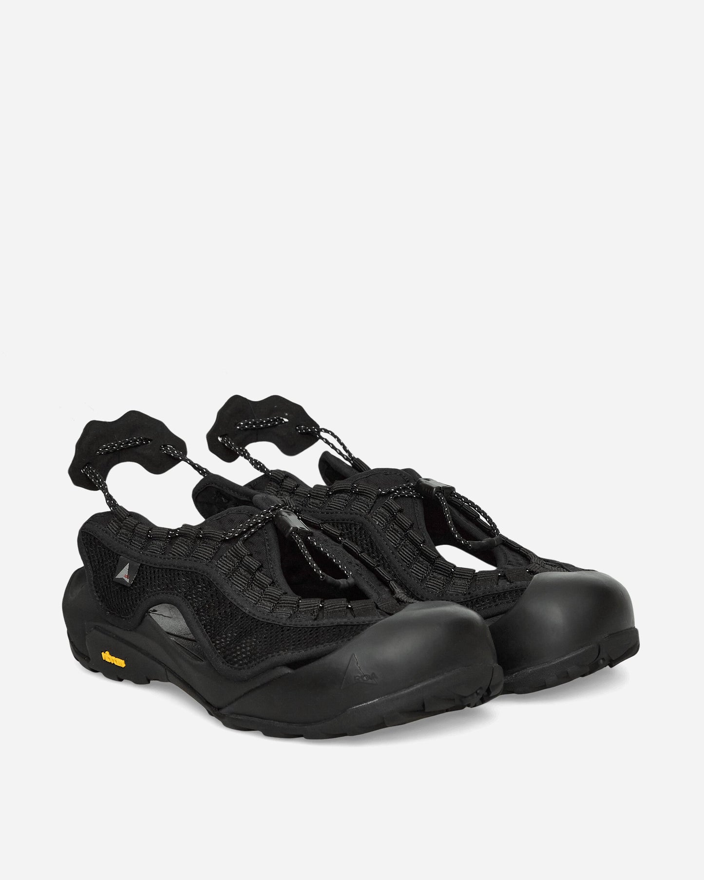 Arpy Weaved Sandals Black