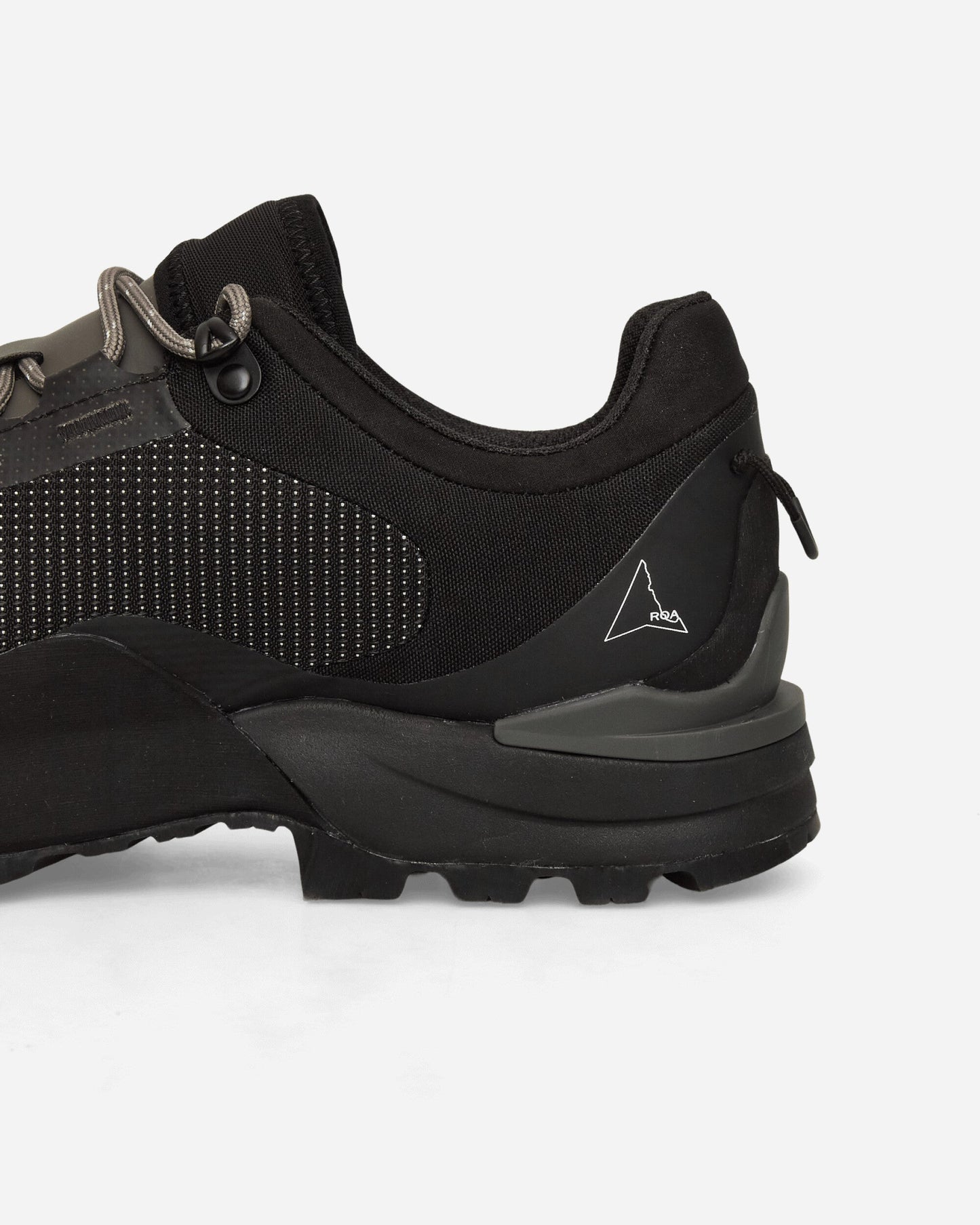 Hida Low Boots Black