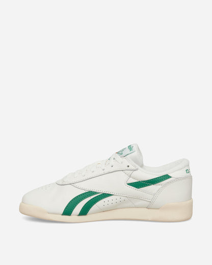 Women's Freestyle Low Sneakers Chalk / Glen Green / Paper White