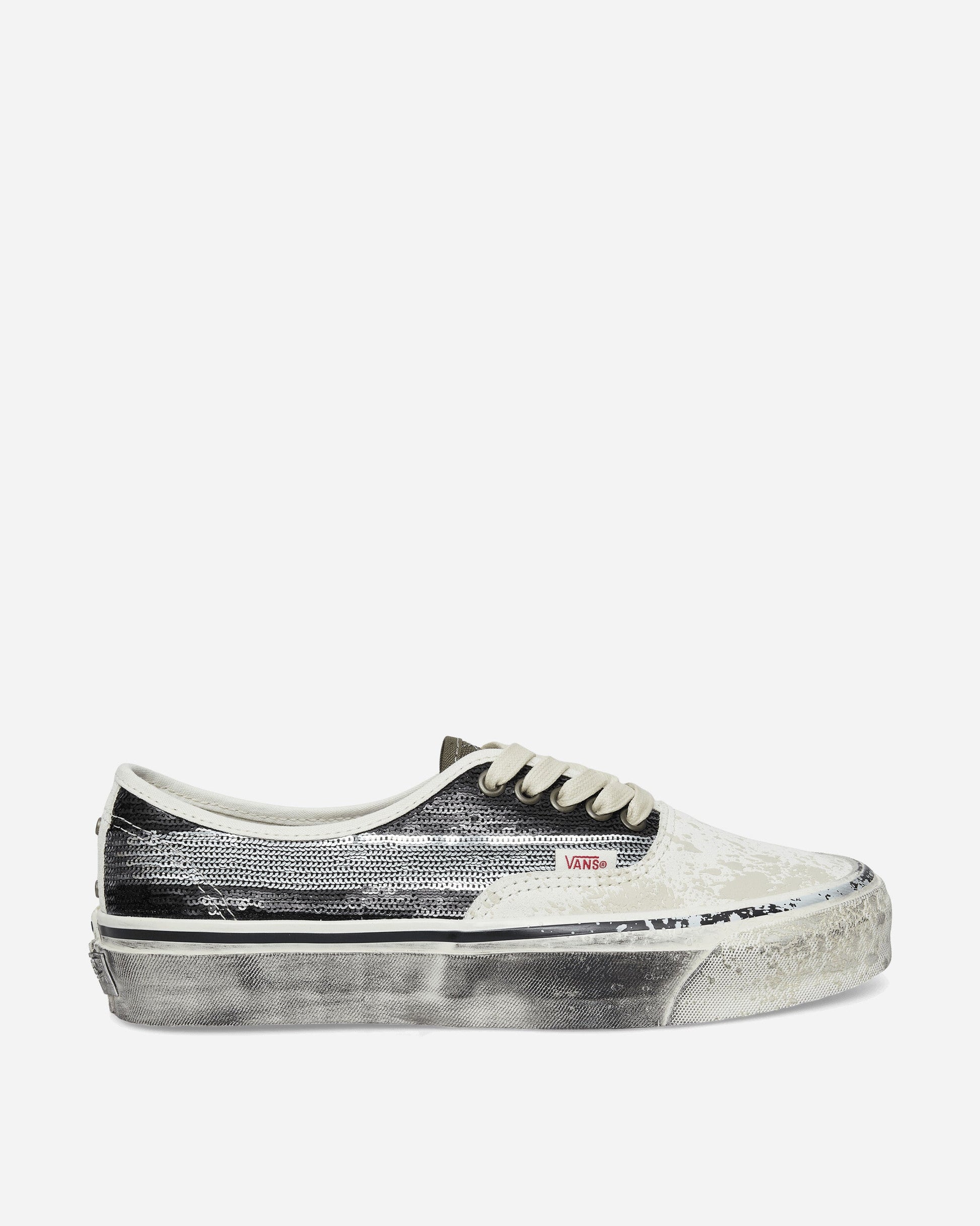 Premium Authentic 44 Sneakers Black / White