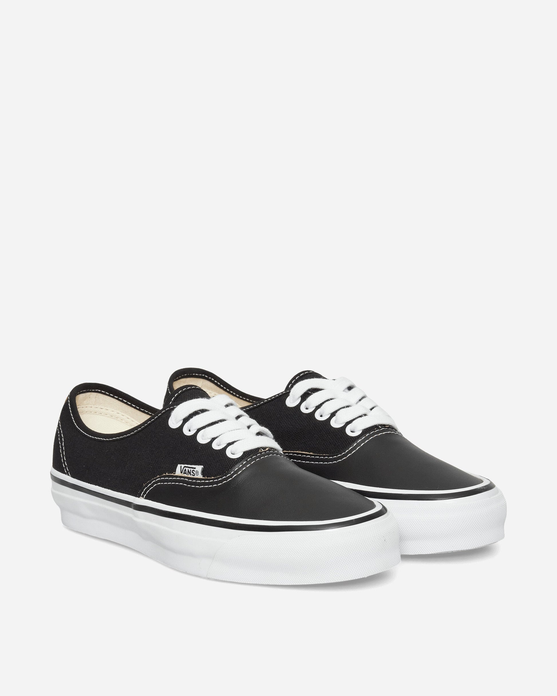 Authentic 44 Siped Vibram Sneakers Black