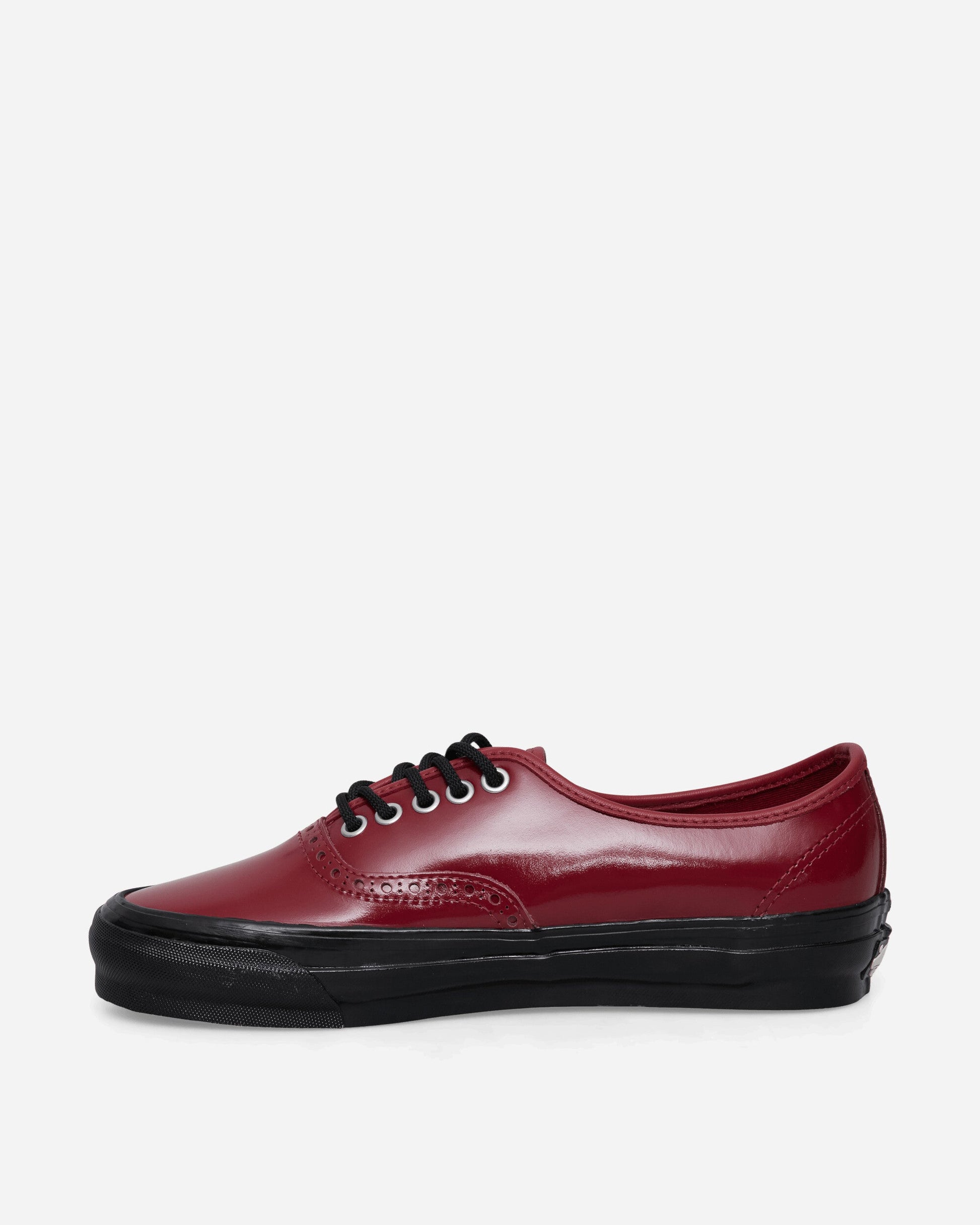 Authentic 44 Siped Vibram Sneakers Bordeaux