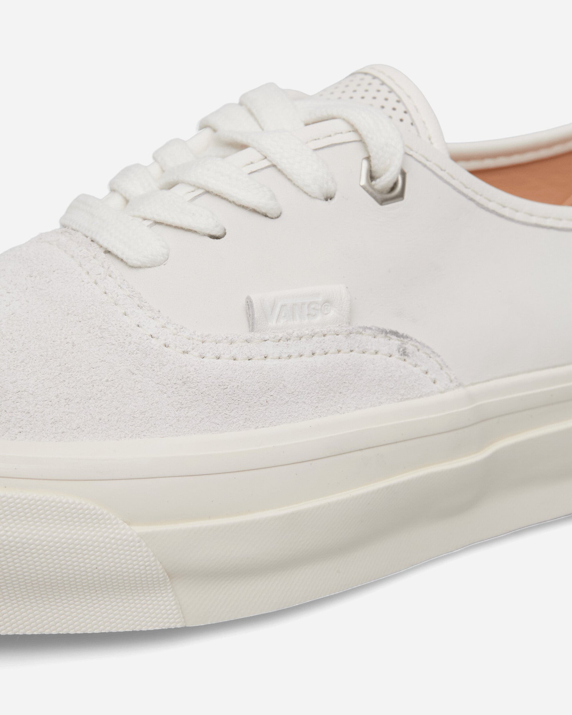 HAVEN Authentic 44 Vibram Sneakers White