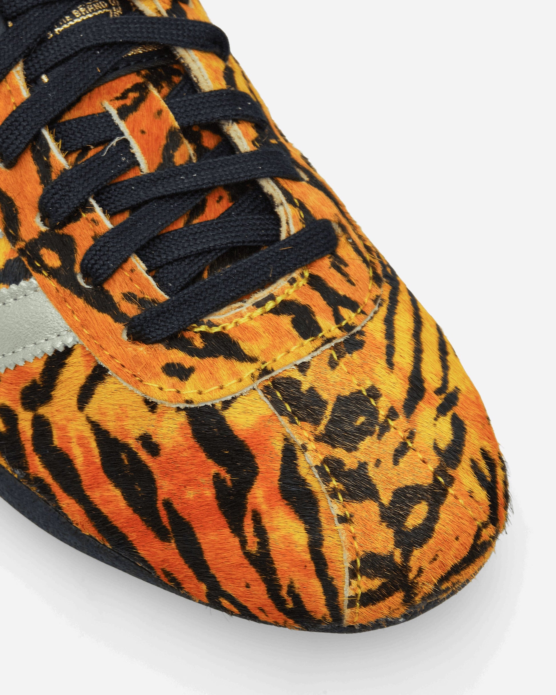Women's Tokyo Sneakers Yellow / Gold Metallic / Core Black