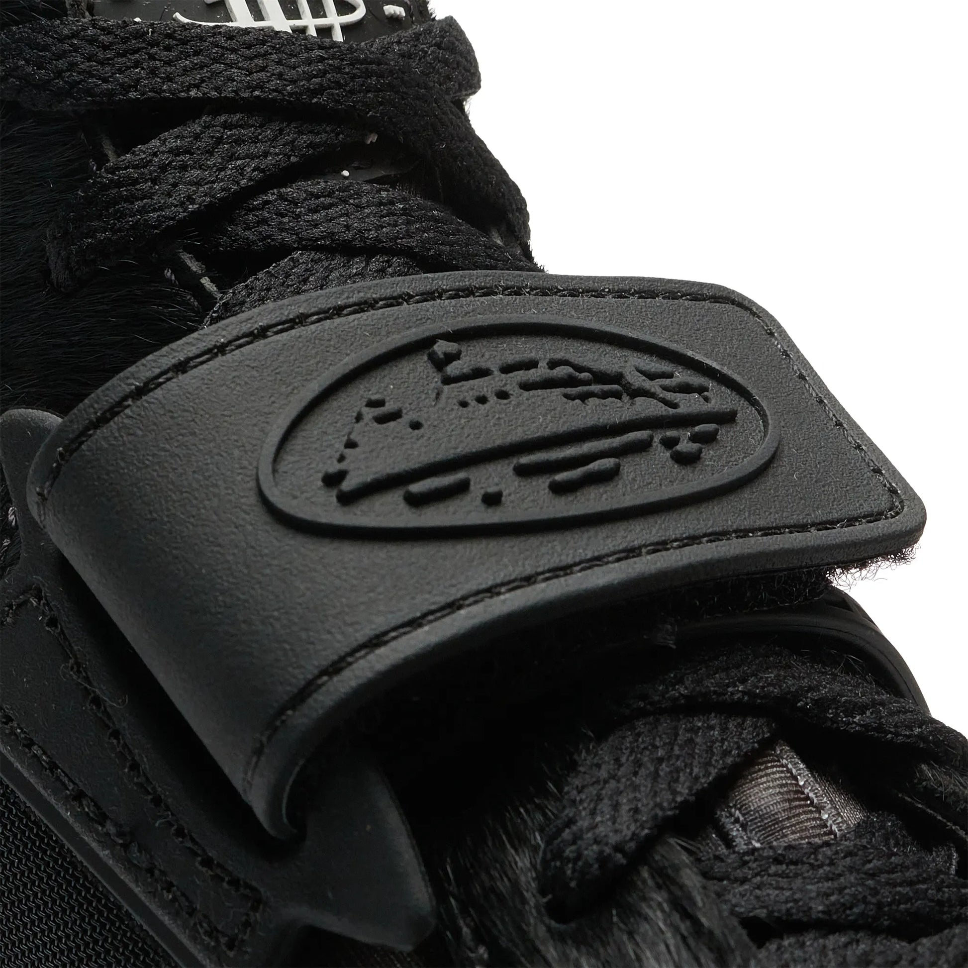 Corteiz x Nike Air Huarache Onyx
