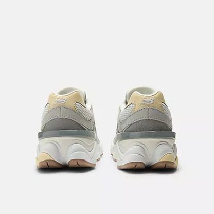 Big Kids' New Balance 9060 "Sea Salt"