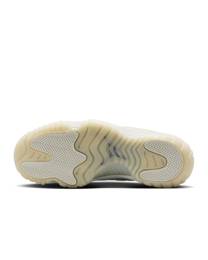 Women's Air Jordan 11 Retro "Pearl"